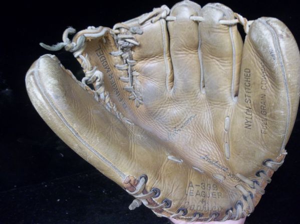 1950’s-60’s Jackie Robinson Bsbl. Caprico 1st Baseman’s Glove