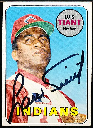 1969 Topps Bsbl. #560 Luis Tiant, Indians- Autographed