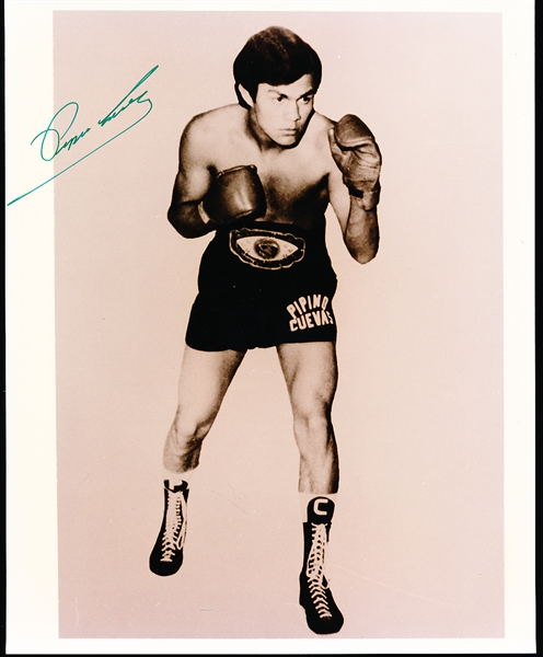 Autographed Pipino Cuevas Boxing B/W 8” x 10” Photo