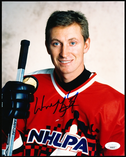 Autographed Wayne Gretzky Hockey NHLPA Color 8” x 10” Photo- JSA Certified