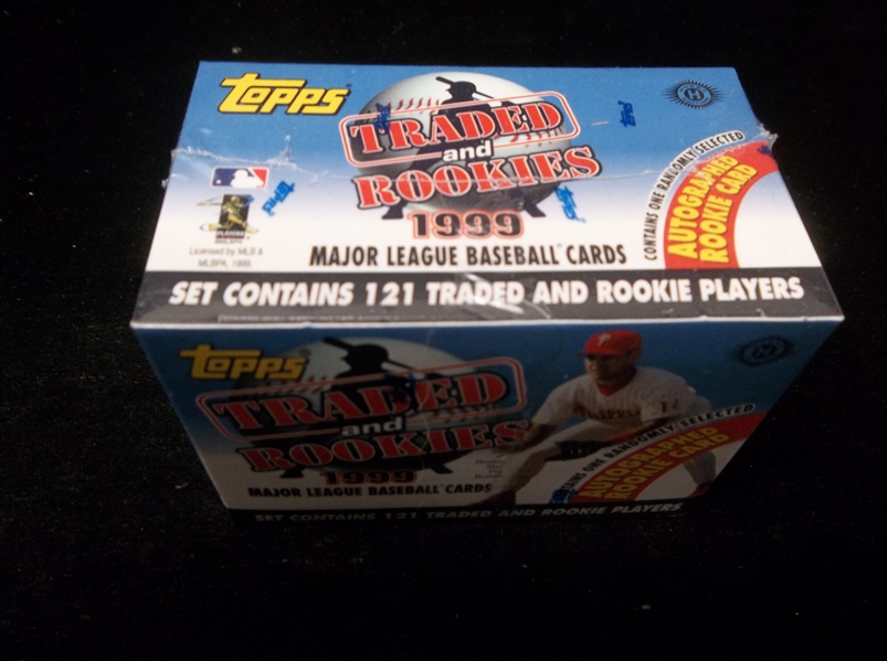 1999 Topps Traded Baseball Factory Sealed Set of 121 with One Autographed Card