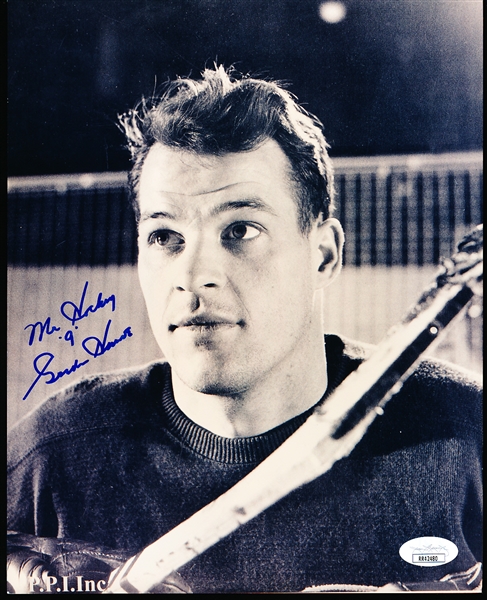 Autographed Gordie Howe Detroit Red Wings NHL B/W 8” x 10” Photo- JSA Certified