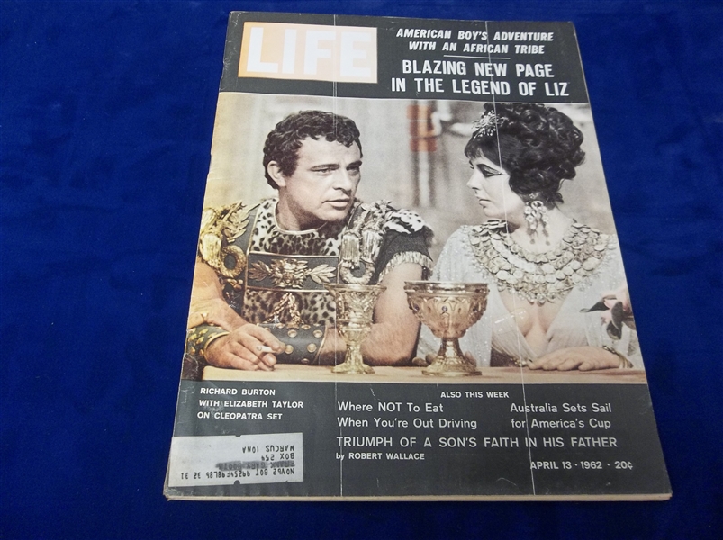 4/13/62 Life Magazine with Mickey Mantle/ Roger Maris Post Cereal Card Insert Intact