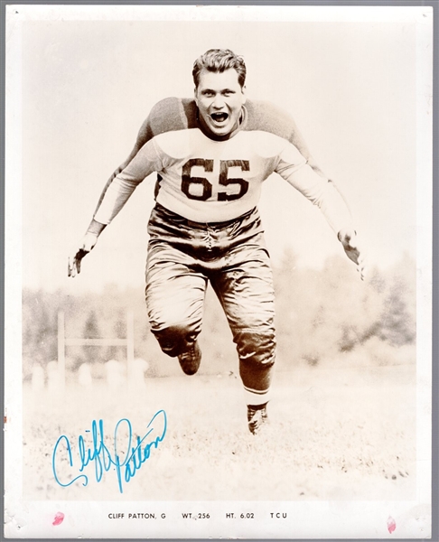 Autographed Cliff Patton Philadelphia Eagles NFL Team Issued 8” x 10” Photo