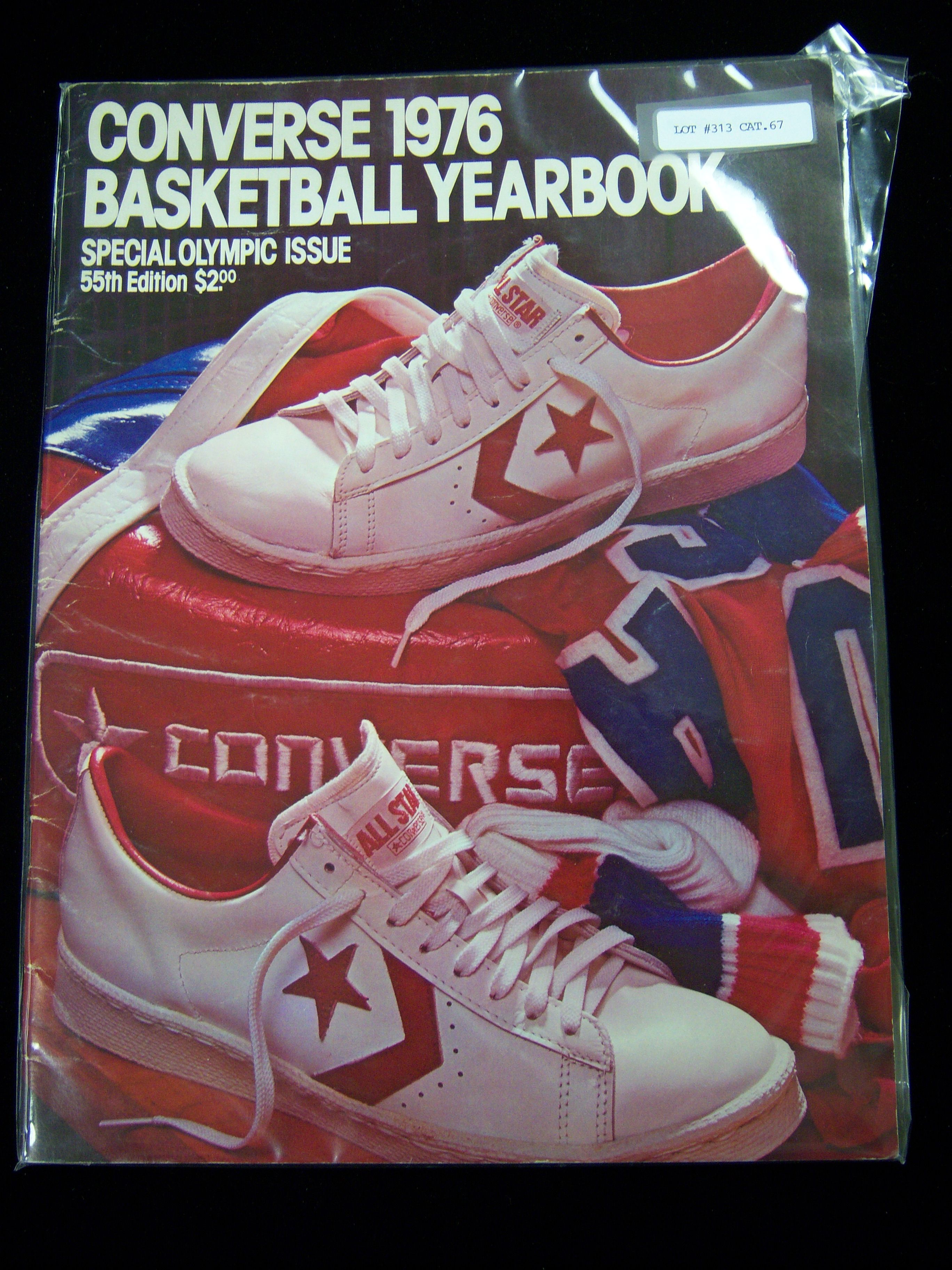 Palmadita valor exprimir Lot Detail - 1976 Converse Basketball Yearbook