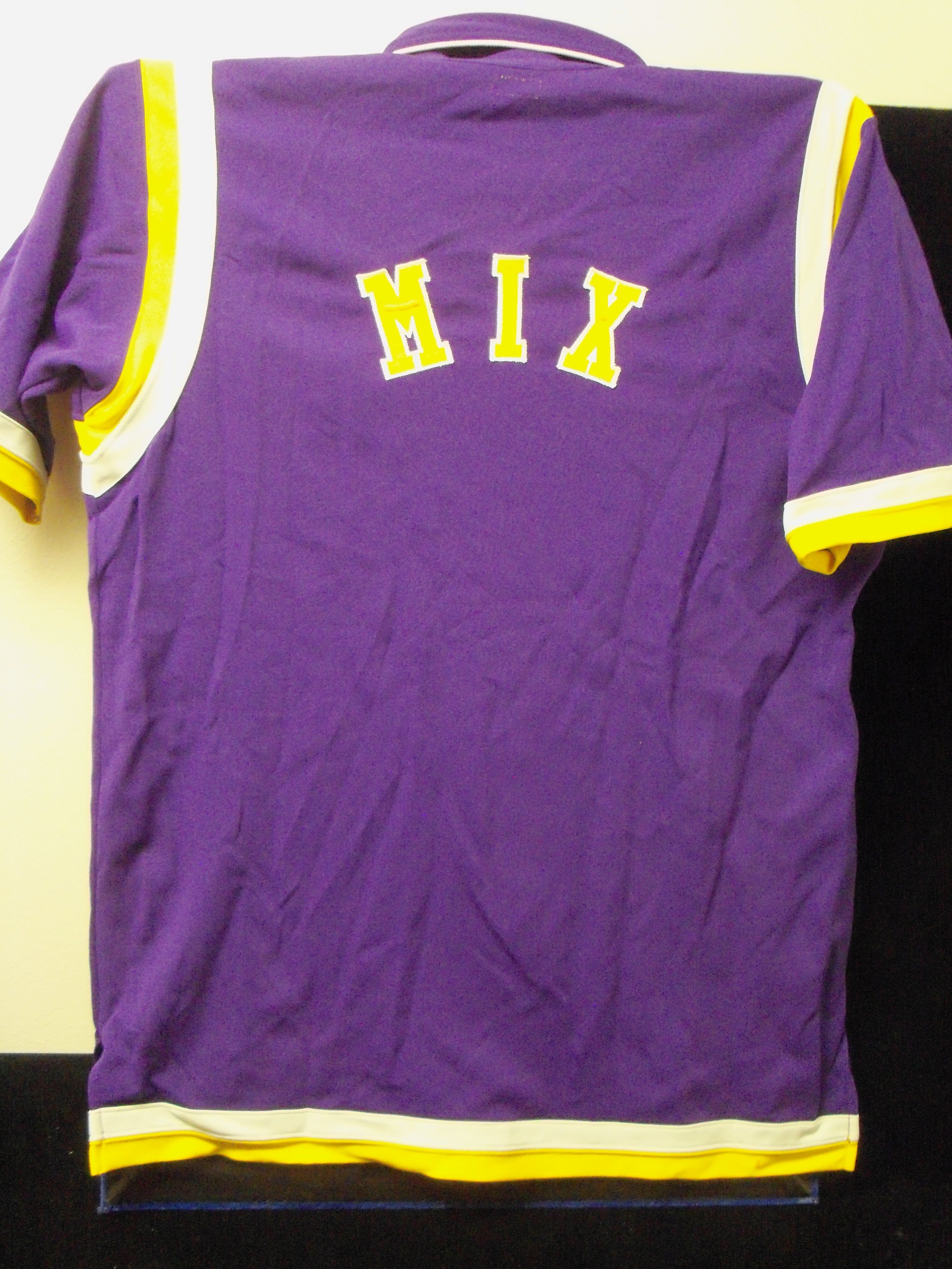 Lot Detail - Steve Mix's 1982-83 Los Angeles Lakers Game-Worn Home  Jersey/Shorts