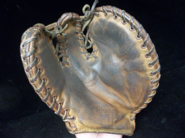 1950’s-60’s Stan Musial Bsbl. Rawlings “Trapper” 1st Baseman’s Glove