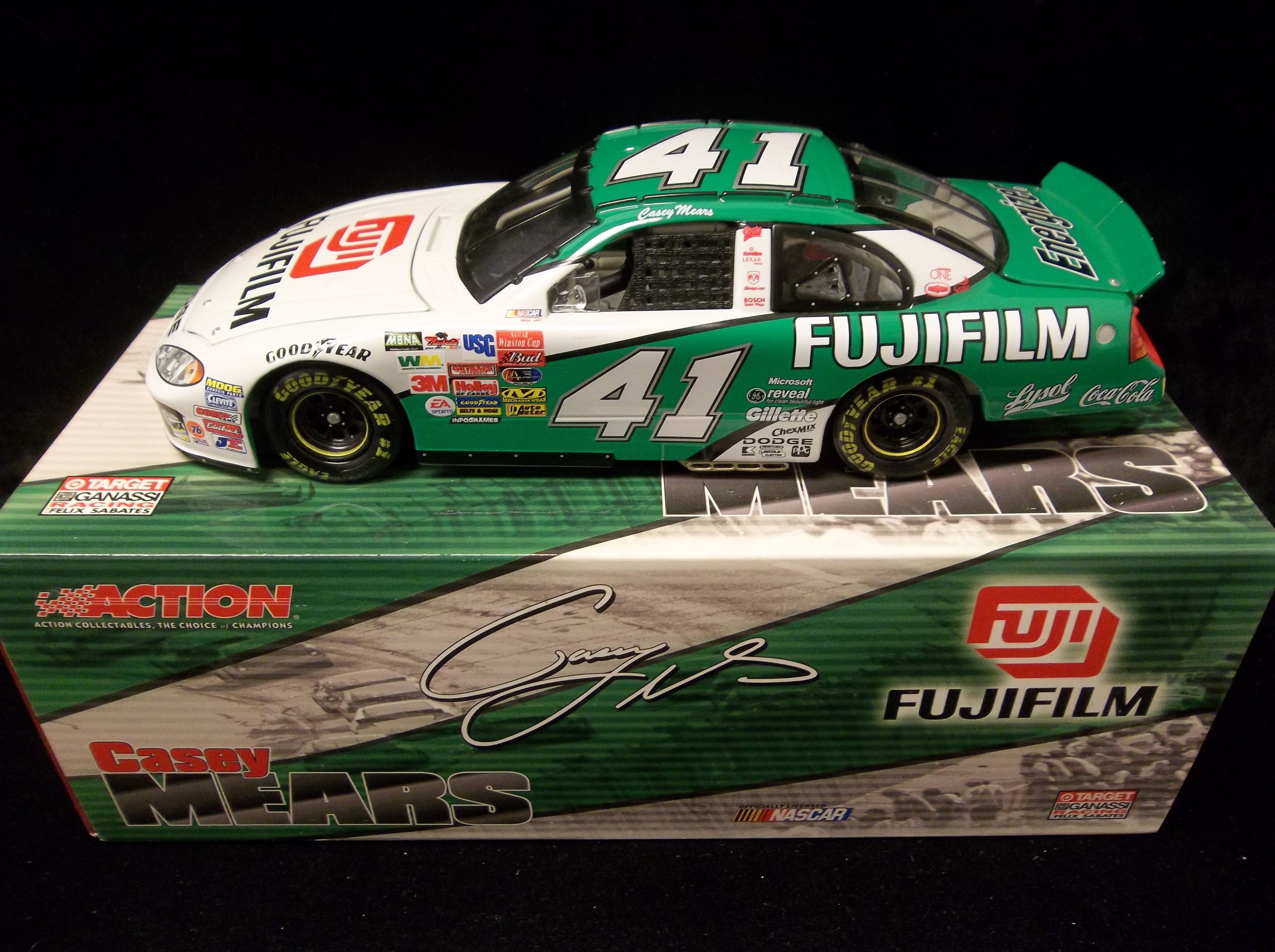 Lot Detail - 2003 Action 1:24 NASCAR Auto Racing Die-Cast Car- #41 ...