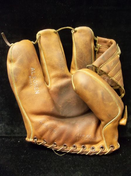 1950’s Hutch Al Rosen Model Right-Hand Fielders Four-Finger Glove