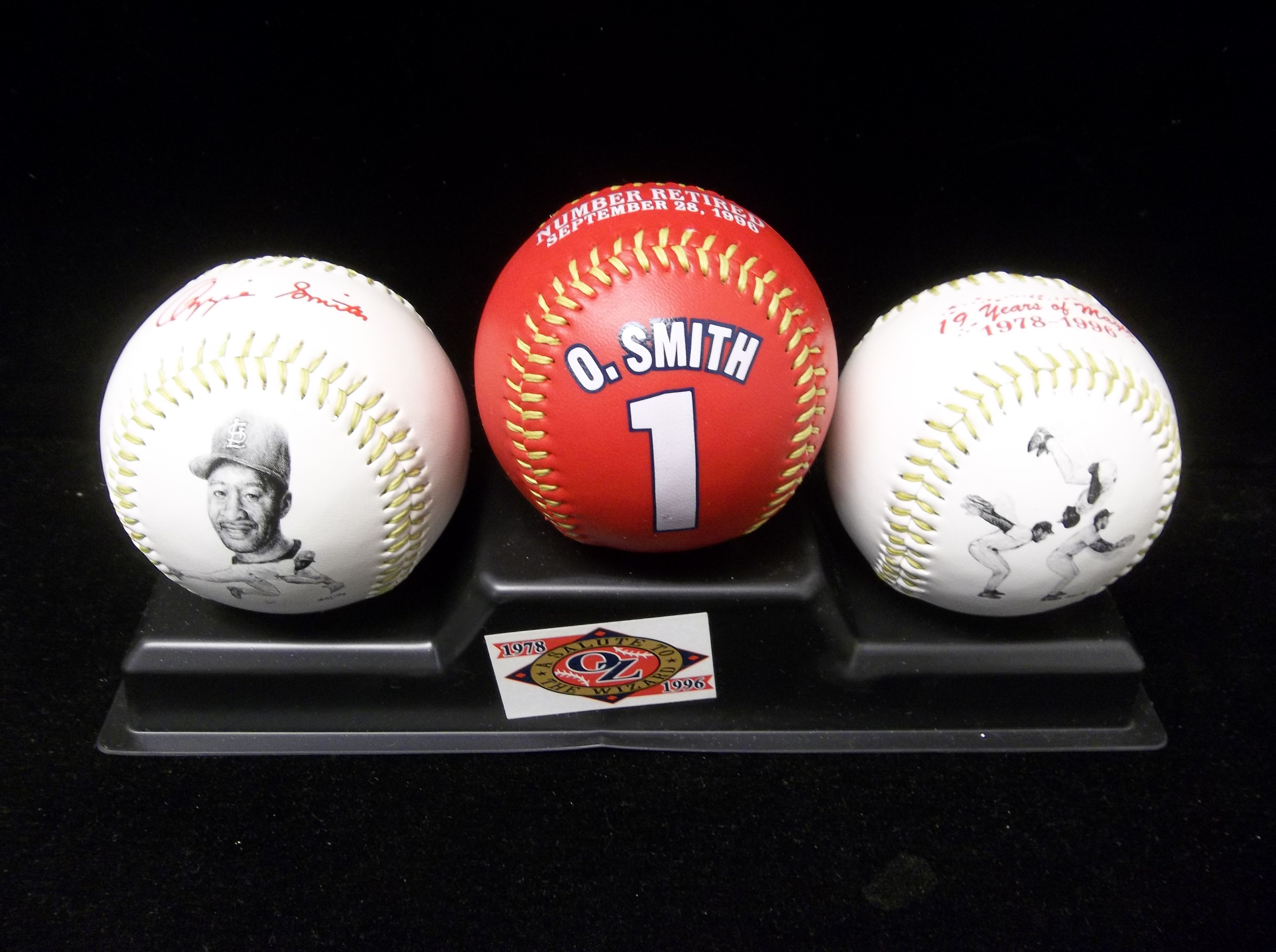 Lot Detail - Ozzie Smith Signed Baseball