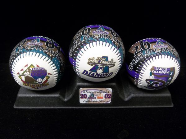 2002 McDonald’s FotoBall Diamondbacks World Champions Collector Set of 3 Balls with Base