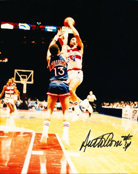 Austin Carr Autographed Washington Bullets Bskbl. Color 8” x 10” Photo