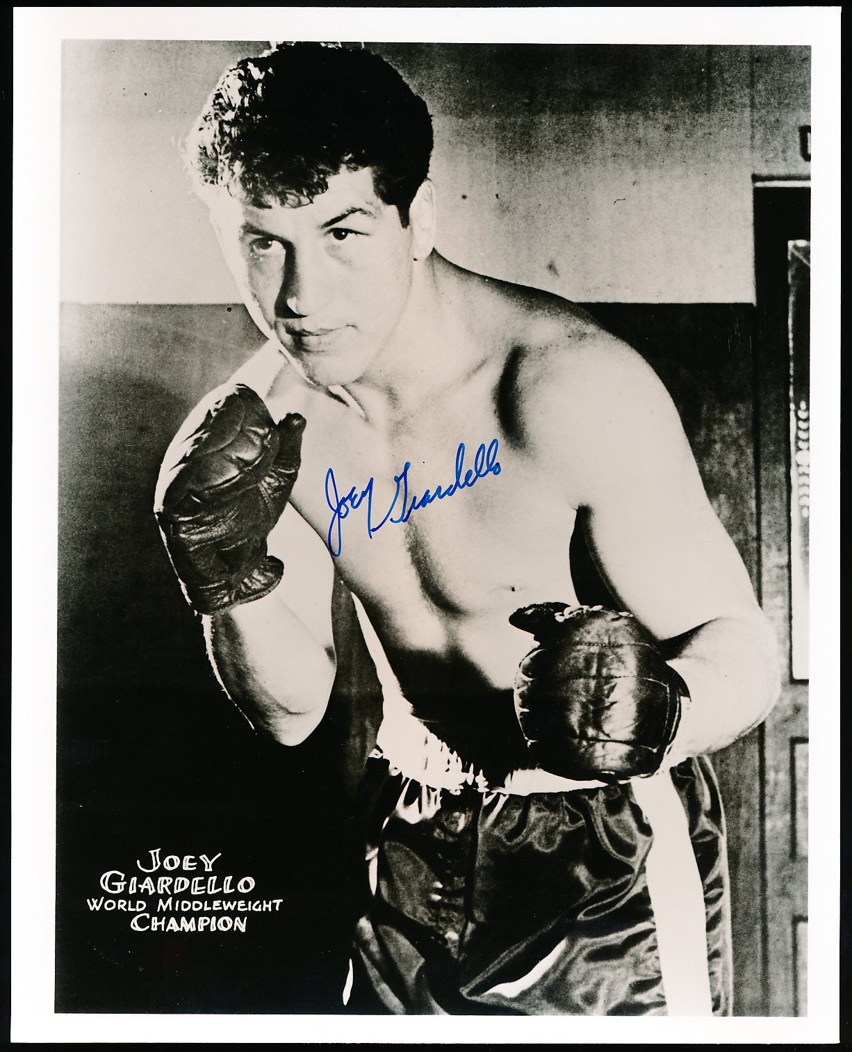 Lot Detail - Joey Giardello Autographed Boxing B/W 8” X 10” Photo