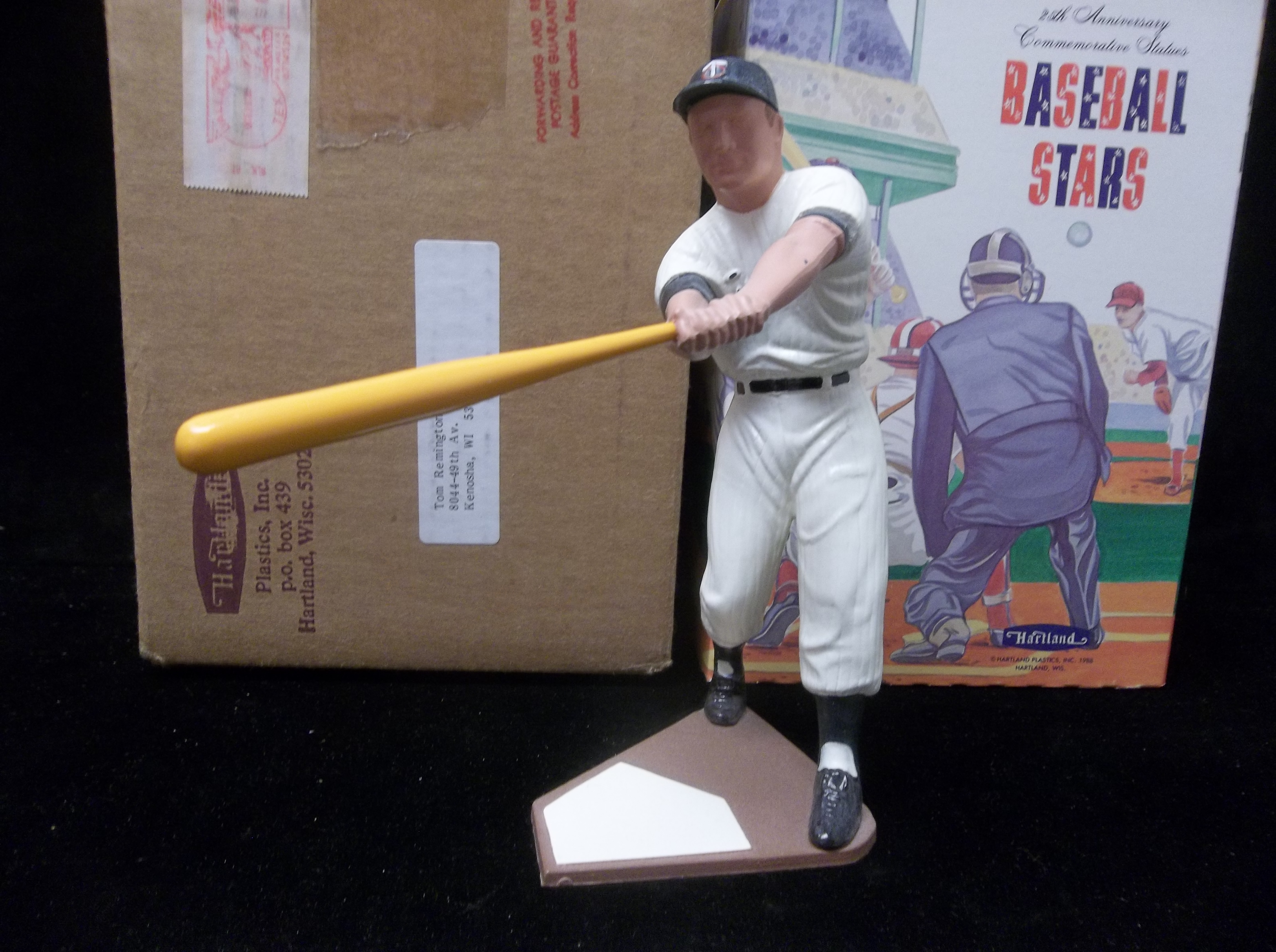 Harmon Killebrew 1988 Baseball Stars 25th Anniversary Commemorative Statue