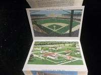 1940’s MWM (Aurora, MO.) Detroit Michigan Fold-Out Linen Cover Postcard Picture Pack