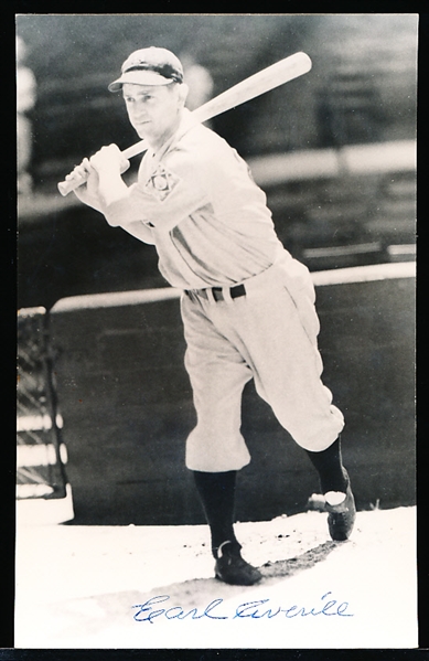 Autographed Earl Averill Detroit Tigers MLB B/W “Photo Postcard”