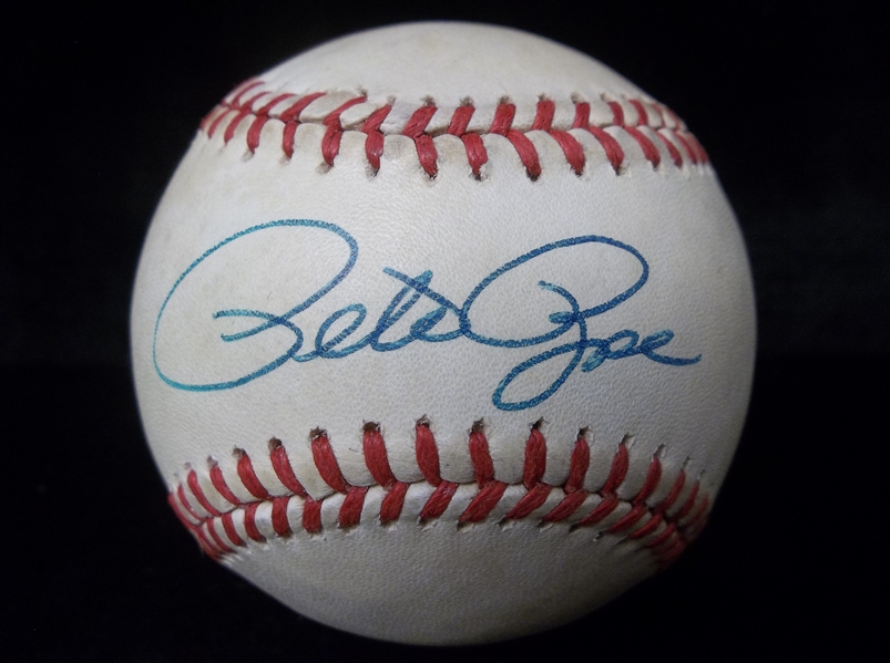 Autographed Pete Rose Offiicial NL MLB Baseball