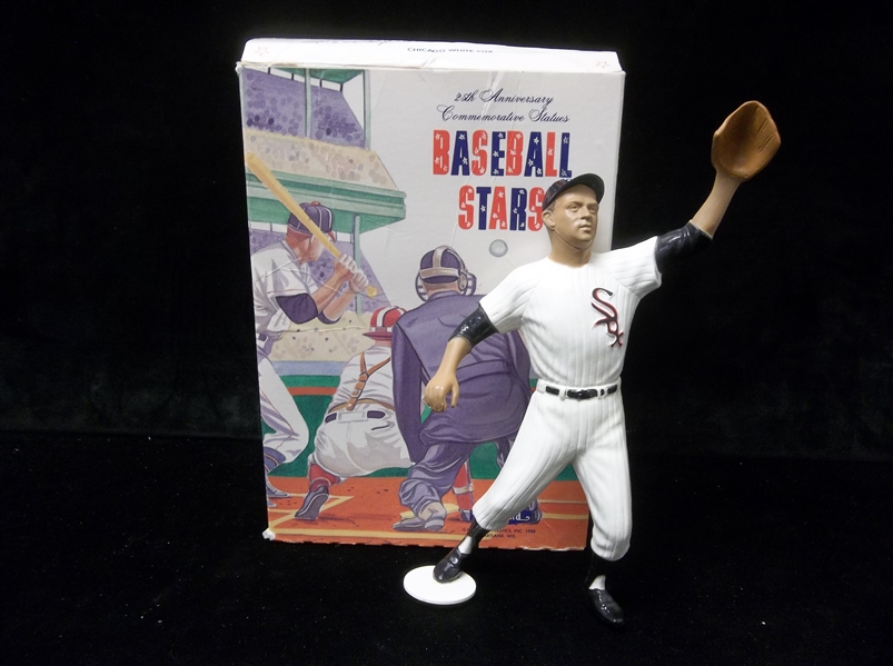 1988 Hartland Plastics, Inc. 25th Anniversary Luis Aparicio (White Sox) Figurine in Original Box