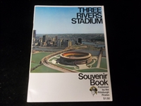1970 Pittsburgh Pirates MLB Three Rivers Stadium Magazine