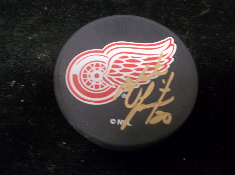 Auto’d Martin LaPointe Detroit Red Wings Logo Puck