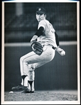 July 16, 1971 Gaylord Perry San Francisco Giants MLB B/W 7” x 9” Game Action Photo