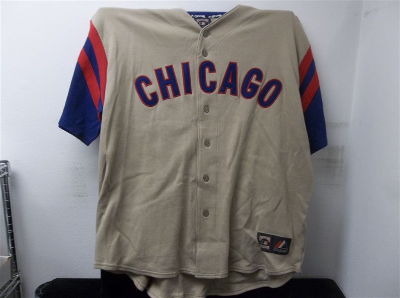 2000’s Majestic Cooperstown Collection 69 Cubs Heavy Button-Up XXL Jersey