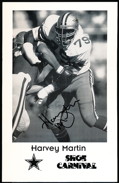 Autographed Harvey Martin Dallas Cowboys NFL Shoe Carnival B/W 5-½” x 8 ½” Photo