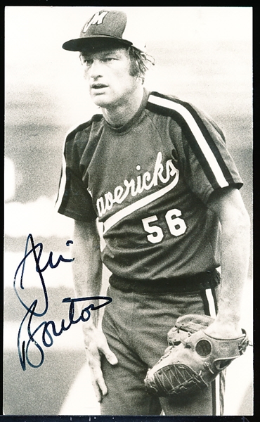 Autographed Jim Bouton 1977 Portland Mavericks MiLB B/W 3-¼” x 5-½” Photo