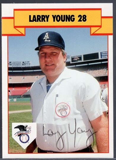 Autographed 1990 T&M Umpires #50 Larry Young