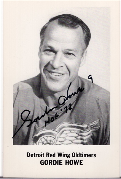 Autographed Gordie Howe B/W 3-¼” x 5” Detroit Red Wings Oldtimers Photo- JSA Certified