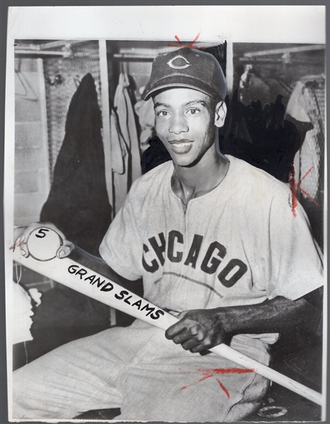 September 20, 1955 Chicago Tribune Ernie Banks Chicago Cubs MLB B/W Approx. 6 ½” x 8 ¼” Photo