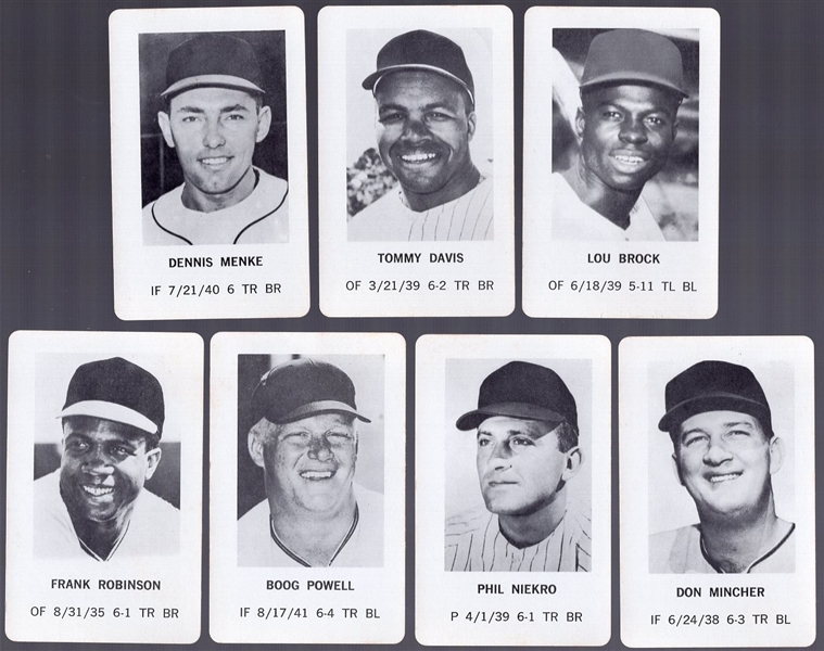 1970 Milton Bradley Baseball Game- 7 Diff