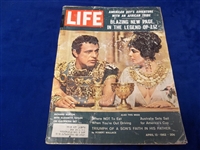 4/13/62 Life Magazine with Mickey Mantle/ Roger Maris Post Cereal Card Insert Intact