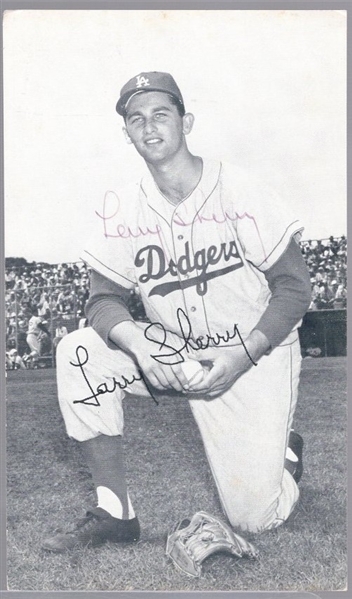 Autographed Larry Sherry Los Angeles Dodgers MLB J. D. McCarthy B/W Photo Postcard