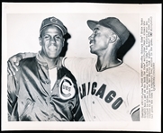 1960 Ernie Banks with Geo. Altman AP Wire Photo